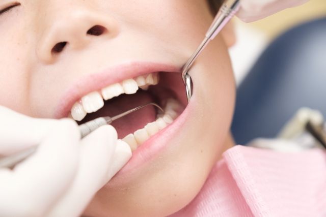 children-dental-treatment